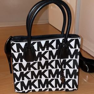 Michael Kors mini tote